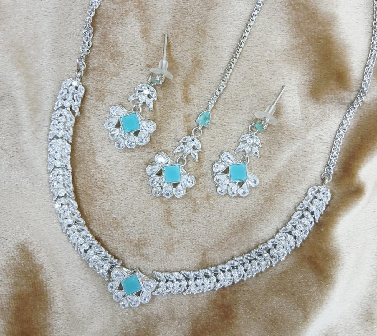 IMG-20250719-WA0020 Kundan Jewelry - Image 1