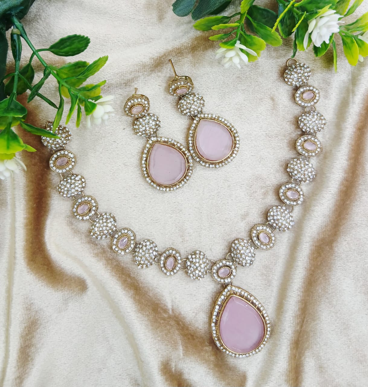 IMG-20250719-WA0021 Kundan Jewelry - Image 1