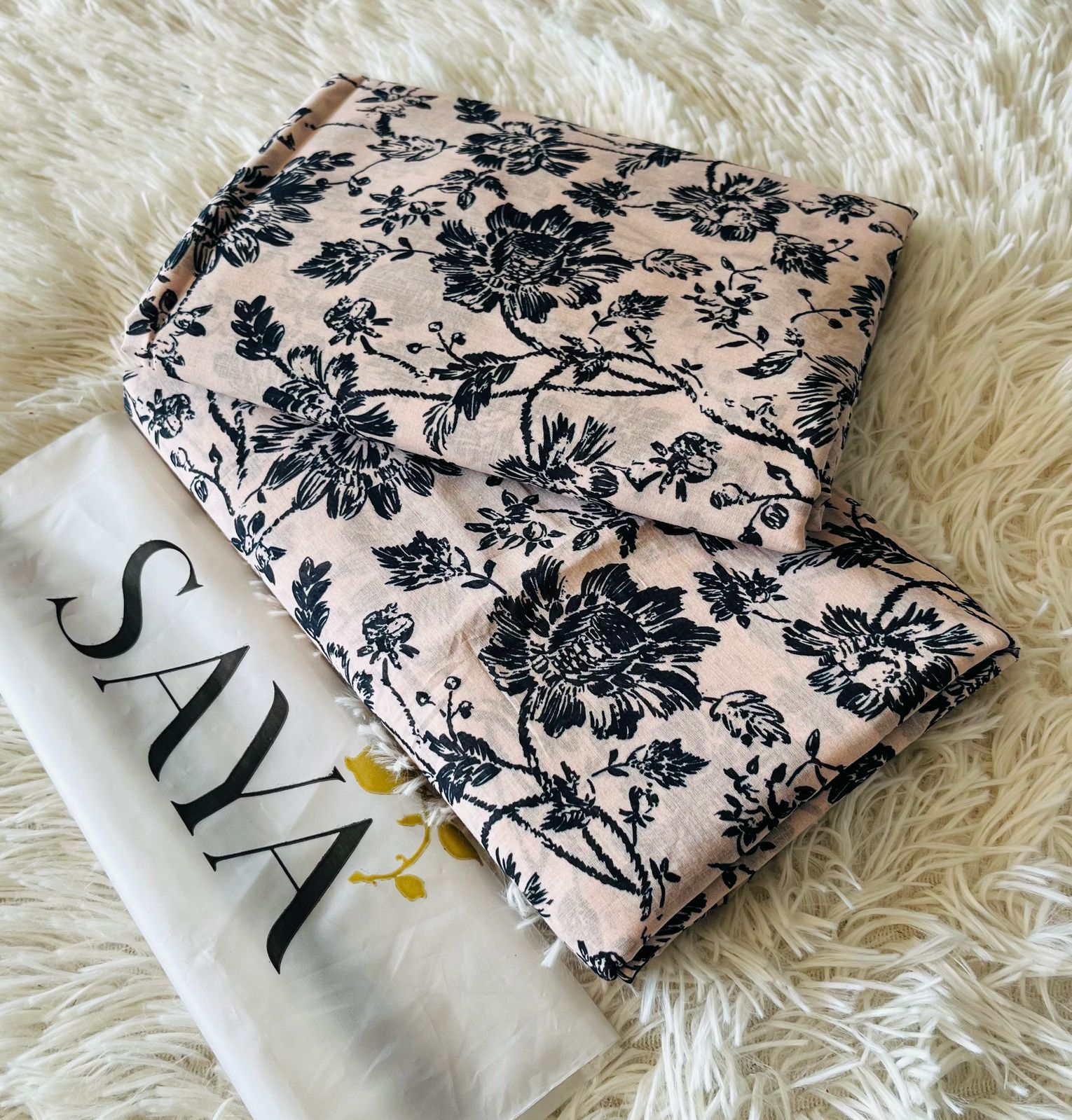 SayaLawn2Pc811.jpg Saya lawn 2pc - Image 1