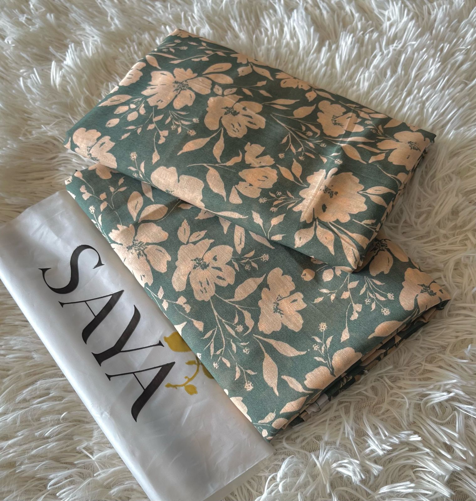 SayaLawn2Pc819.jpg Saya lawn 2pc - Image 1